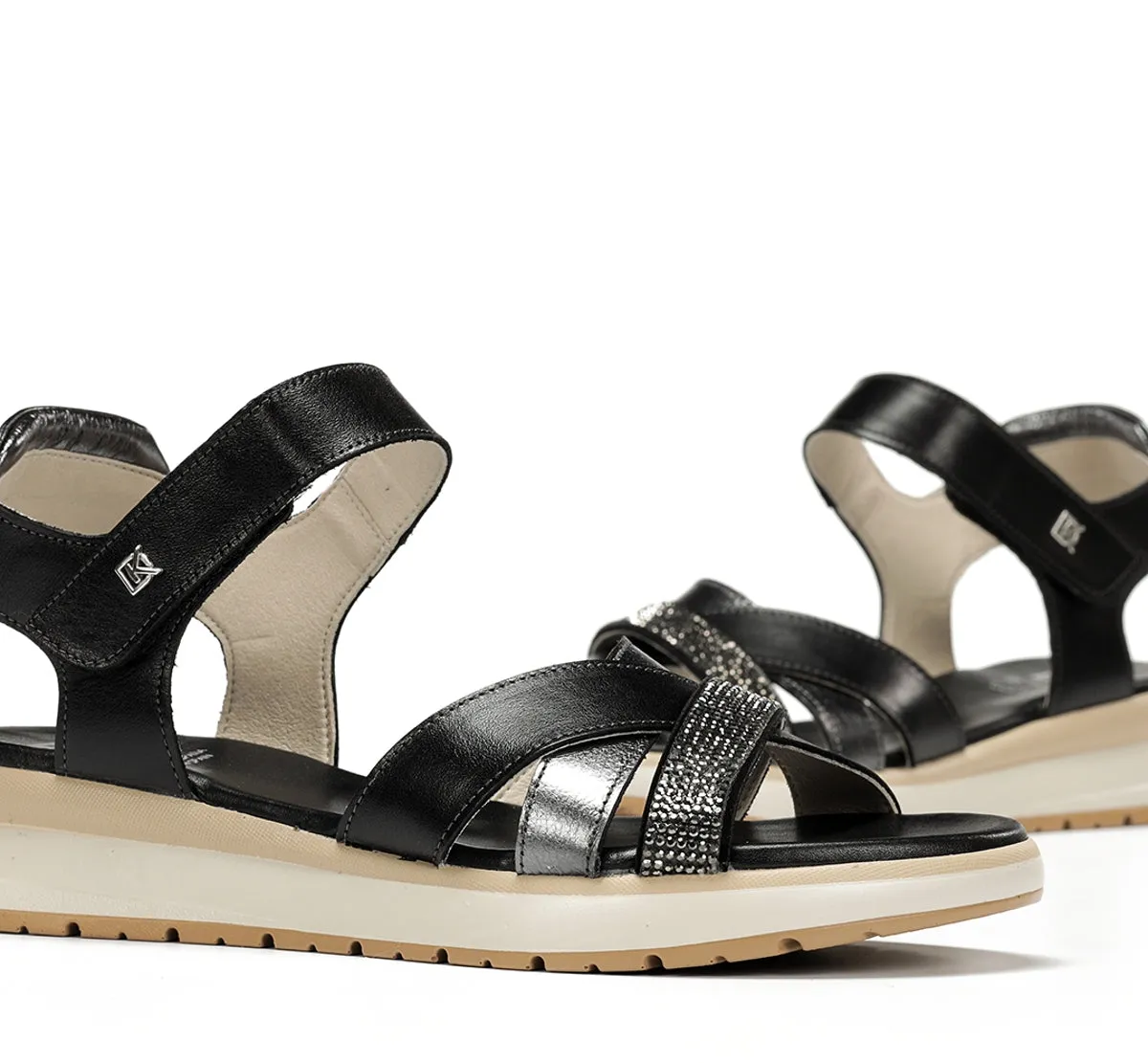 Fluchos Ter D9728 sandali donna neri sportivi