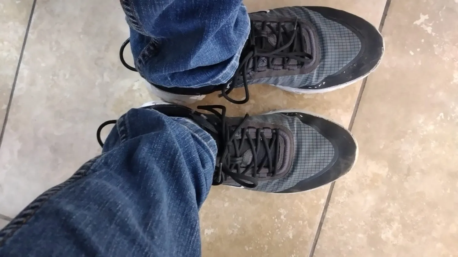 Nike React Live scarpe running uomo bianche ammortizzate